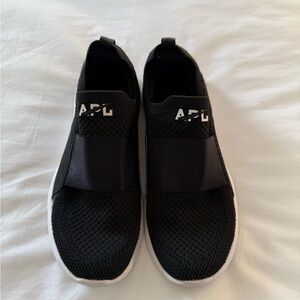 APL slip on sneakers size 5 woman’s